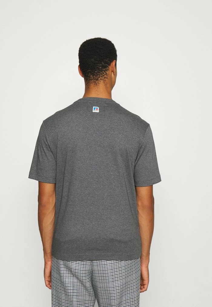 BOSS X RUSSELL ATHLETIC - Print T-shirt - Medium Grey 5 BOSS X RUSSELL ATHLETIC - Print T-shirt - Medium Grey - Image 3