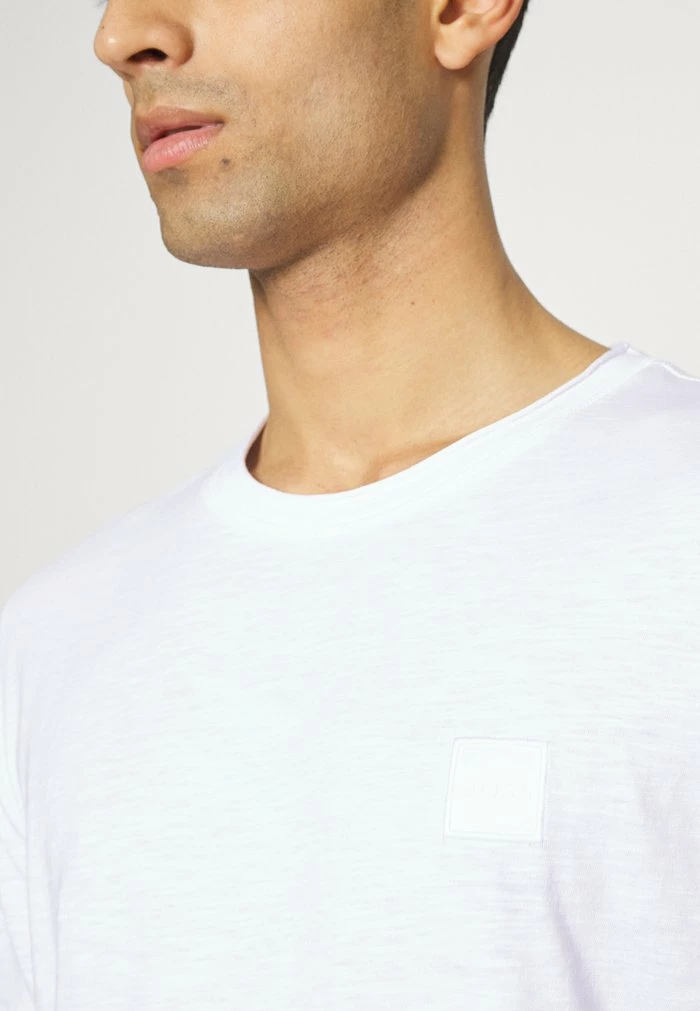 BOSS TEGOOD - Basic T-shirt - White 7 BOSS TEGOOD - Basic T-shirt - White - Image 5