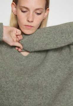 BOSS FONDIANAN - Jumper - Silver -BOSS Sales Store 137032df9cb345669644ebb986951a4b