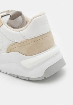 BOSS SKYLAR RUNN - Trainers - Medium Beige -BOSS Sales Store 1c2b521b585448d9b14c7b0ddd7b7283