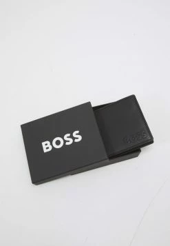 BOSS BYRON TRIFOLD - Wallet - Black 12 BOSS BYRON TRIFOLD - Wallet - Black -BOSS Sales Store 2fdc8b4dc8ef4a5c9bd871499da0553c