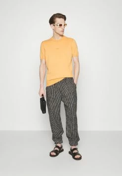 BOSS KOMSA - Basic T-shirt - Medium Orange -BOSS Sales Store 30d628a140c4408daa25f3048154dcb2