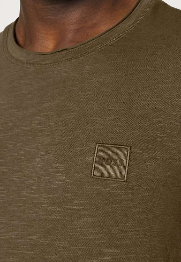 BOSS TEGOOD - Basic T-shirt - Dark Green 8 BOSS TEGOOD - Basic T-shirt - Dark Green - Image 6