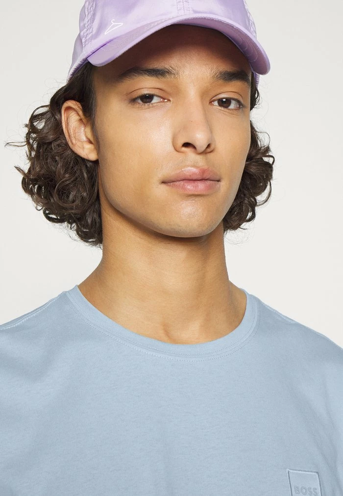 BOSS TALES - Basic T-shirt - Open Blue 6 BOSS TALES - Basic T-shirt - Open Blue - Image 4
