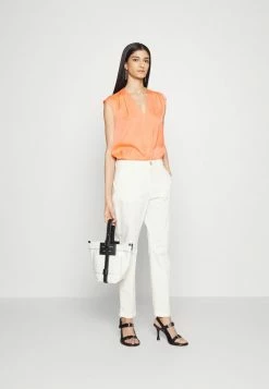 BOSS IORE - Basic T-shirt - Light Pastel Red -BOSS Sales Store 51a78e60aae8477f93c4710f43bdedbc