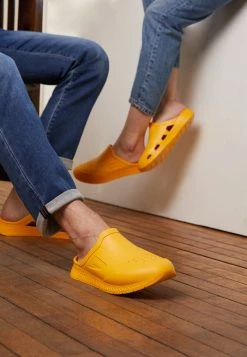 BOSS TITANIUM UNISEX - Mules - Open Yellow