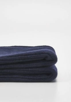 BOSS KAIO UNISEX - Scarf - Dark Blue 8 BOSS KAIO UNISEX - Scarf - Dark Blue -BOSS Sales Store 68299d56f3bc49efa114f837f537221d