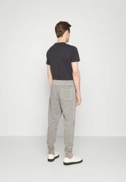 BOSS SEFADELONG - Tracksuit Bottoms - Open Grey -BOSS Sales Store 6db136cca18b4b3796e5613f184254d0