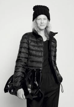 BOSS ECIRASA - Long Sleeved Top - Black 12 BOSS ECIRASA - Long Sleeved Top - Black -BOSS Sales Store 6f2856f00d6a4f1fa3dd327016ac18b0