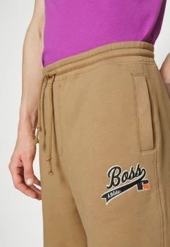 BOSS X RUSSELL ATHLETIC JAFA - Tracksuit Bottoms - Medium Beige 11 BOSS X RUSSELL ATHLETIC JAFA - Tracksuit Bottoms - Medium Beige -BOSS Sales Store 8df29960b08b4ab689ff873b08c8323a