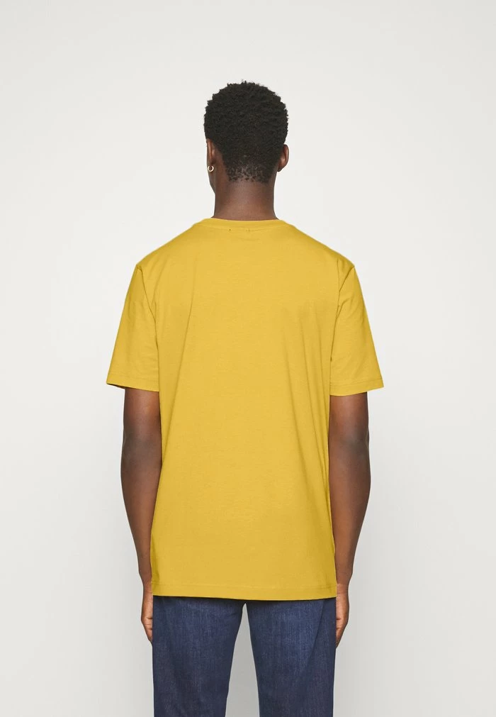 BOSS TEE - Basic T-shirt - Gold 5 BOSS TEE - Basic T-shirt - Gold - Image 3