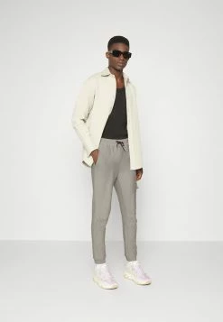 BOSS SETWILL - Cargo Trousers - Open Grey 9 BOSS SETWILL - Cargo Trousers - Open Grey -BOSS Sales Store 9b2b7261d3e94eddaa4d7ad1efac78dd