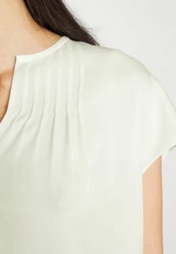 BOSS ILEVA - Basic T-shirt - Natural Twelve -BOSS Sales Store aa416a38175641b0b25248a88fec05d4