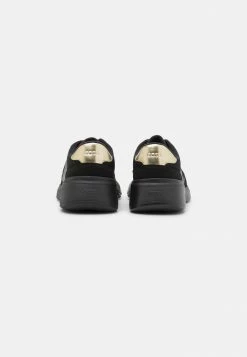BOSS DEAN RUNN - Trainers - Black -BOSS Sales Store ba40ff1a84184556973c749a8947985a