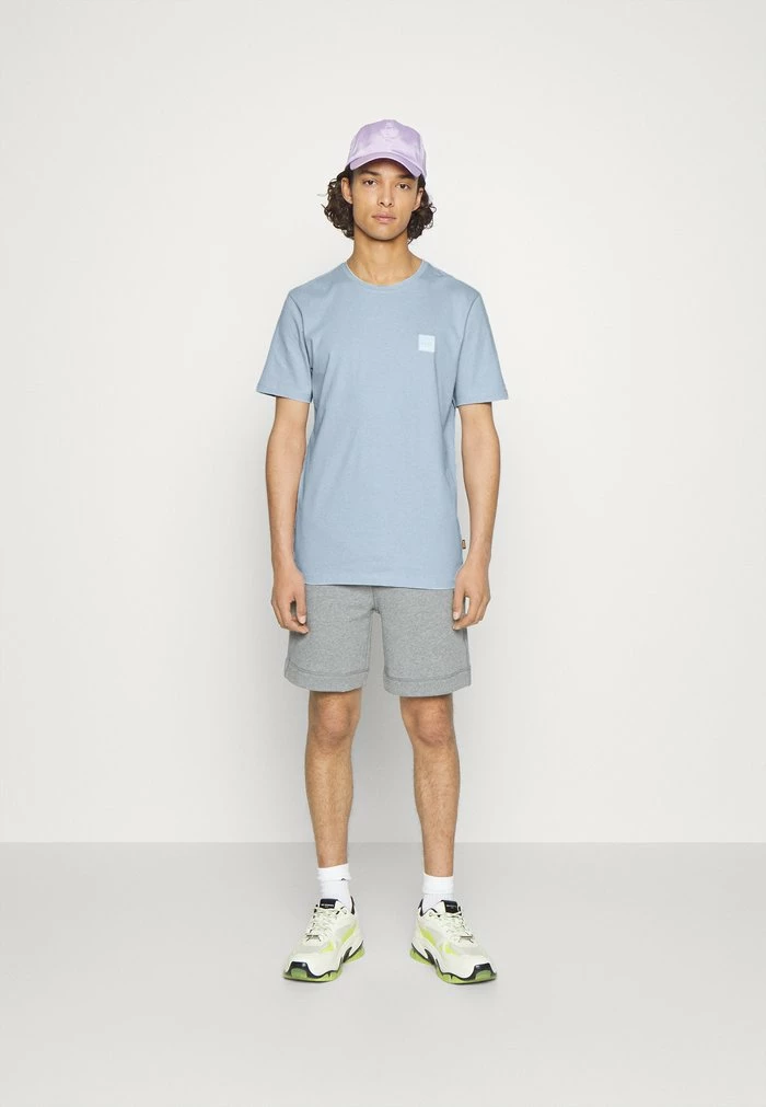 BOSS TALES - Basic T-shirt - Open Blue 4 BOSS TALES - Basic T-shirt - Open Blue - Image 2