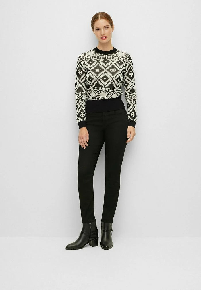 BOSS Slim Fit Jeans - Black Five 4 BOSS Slim Fit Jeans - Black Five - Image 2