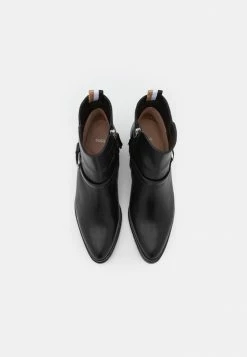 BOSS CELIA BOOTIE - Classic Ankle Boots - Black 13 BOSS CELIA BOOTIE - Classic Ankle Boots - Black -BOSS Sales Store c876f924b8ad4ca3b2577f043a28adfc