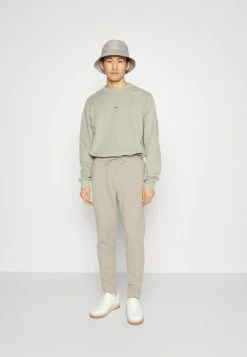 BOSS HADIM - Tracksuit Bottoms - Light Pastel Grey -BOSS Sales Store c8a1330f84b54e6f9a2476f5ac902bac