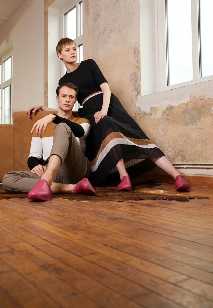 BOSS TITANIUM UNISEX - Mules - Bright Pink 6 BOSS TITANIUM UNISEX - Mules - Bright Pink - Image 4