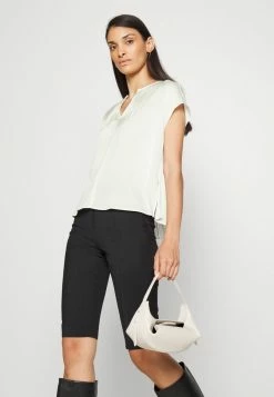 BOSS ILEVA - Basic T-shirt - Natural Twelve -BOSS Sales Store d6119005e2b044f88a5ced060681a35d