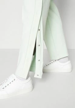 BOSS HURLEY PLATINUM - Tracksuit Bottoms - Open Green -BOSS Sales Store d78fba68bff643b8a089ed7727e7b384