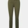 BOSS CROP - Slim Fit Jeans - Dark Green