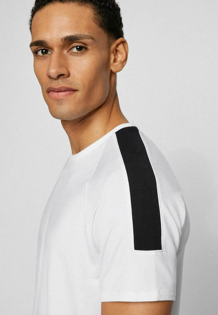 BOSS FASHION - Basic T-shirt - White 6 BOSS FASHION - Basic T-shirt - White - Image 4