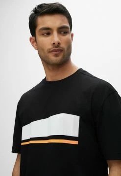 BOSS Print T-shirt - Black One -BOSS Sales Store efb14b03dff94f32bad903bff34f0398